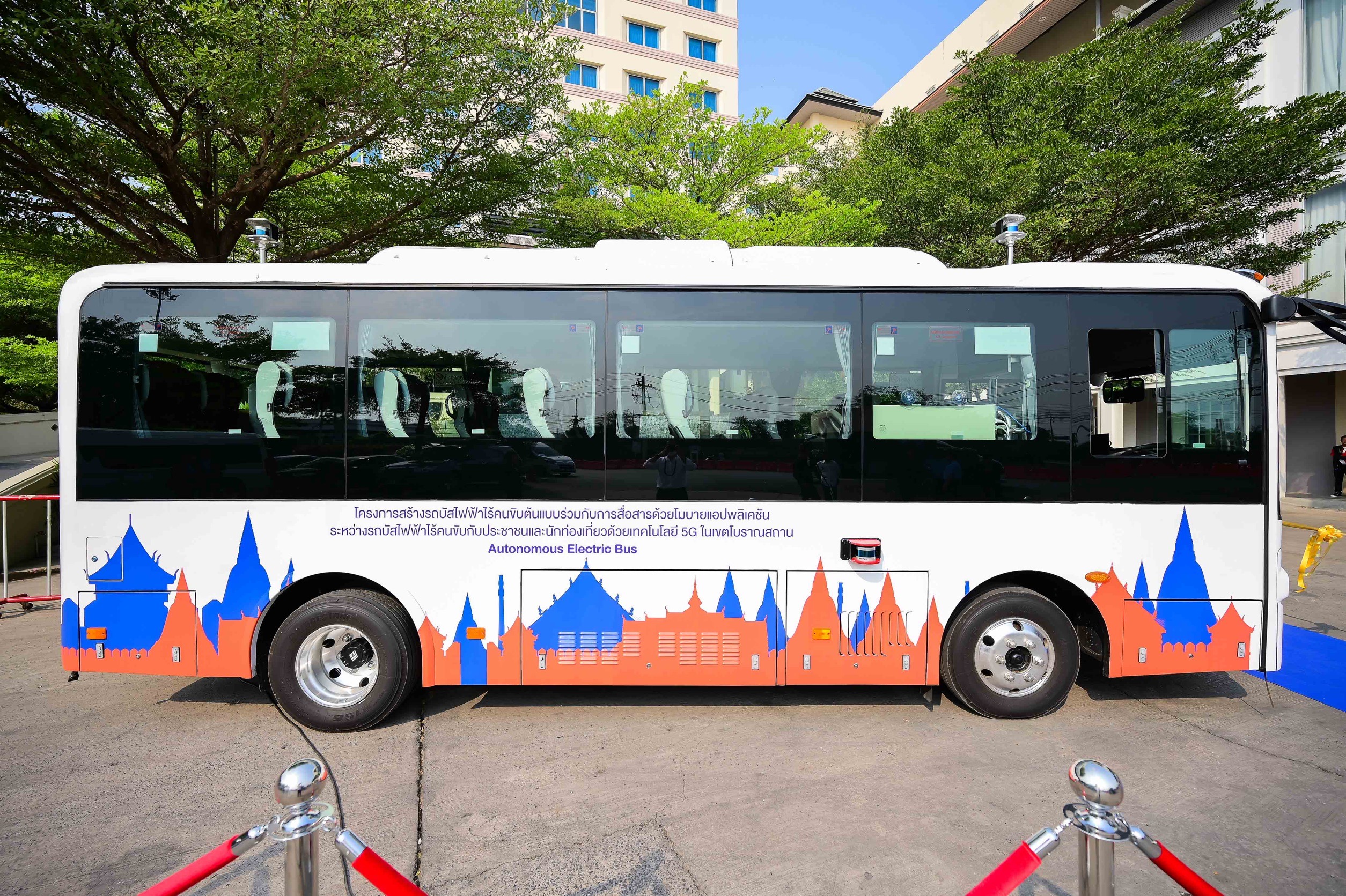 NEX เปิดตัว EV Bus ไร้คนขับ ต้นแบบ 5G คันแรกของไทย